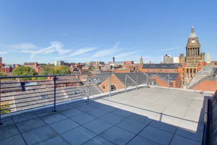 6 East Parade - Traditional Suites, Leeds, Office To Let - Terrace .png