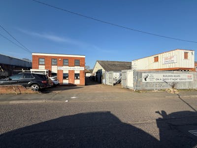 3a Russell Court, Wickford, Industrial/Logistics To Let - WhatsApp Image 20250306 at 094455_25259ed9.jpg