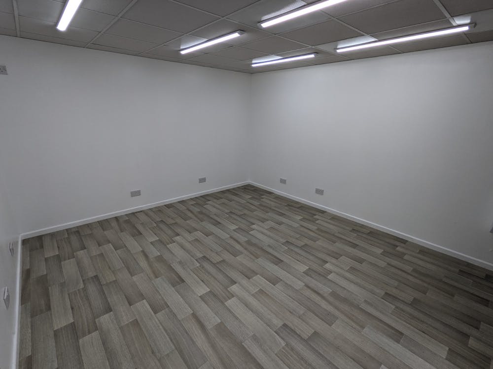 Unit 1 Sample Oak Lane, Chilworth - PXL_20210909_110853026.jpg