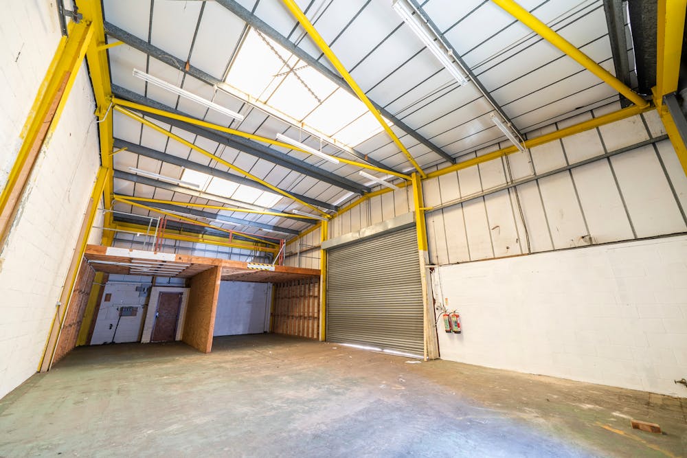 8 Trojan Industrial Estate - 1480574-5-6a329daab5dac.jpg