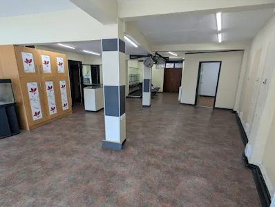 252 St. Albans Road, Watford, Retail To Let - PXL_20260617_132708598.jpg
