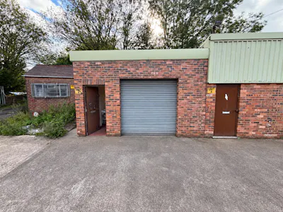 Unit 6, Navigation Ind. Estate, Cradley Heath, Industrial / Warehouse To Let - p1.jpg