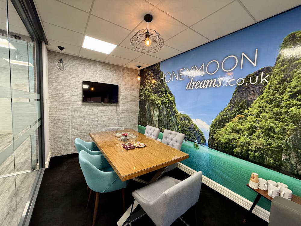 Unit 7 The Cloisters - Photo 05112025 08 48 15.jpg