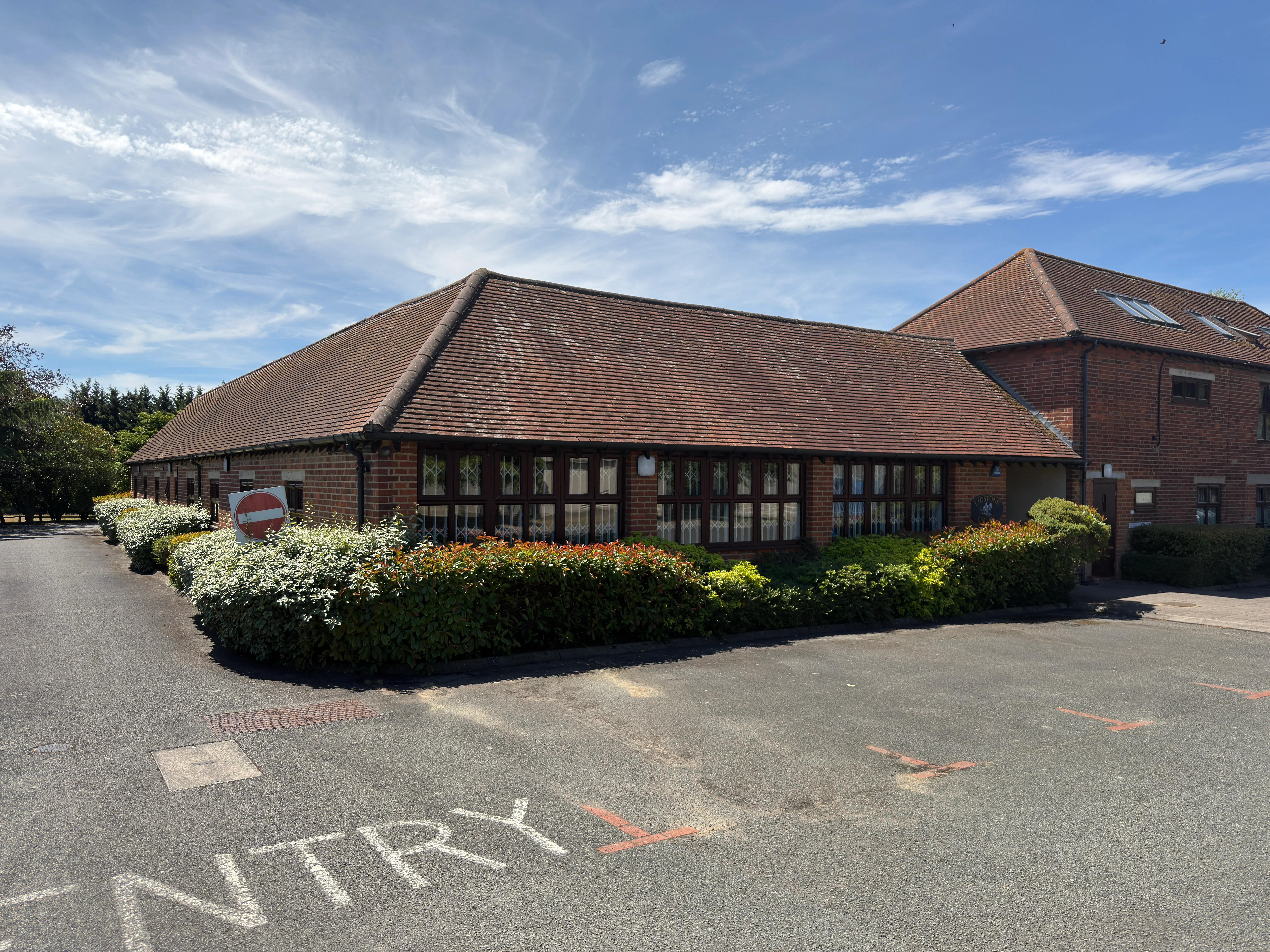 Office Suite, Unit 7 Lidstone Court, Slough, Offices To Let - 20260706_121757488_iOS.jpg