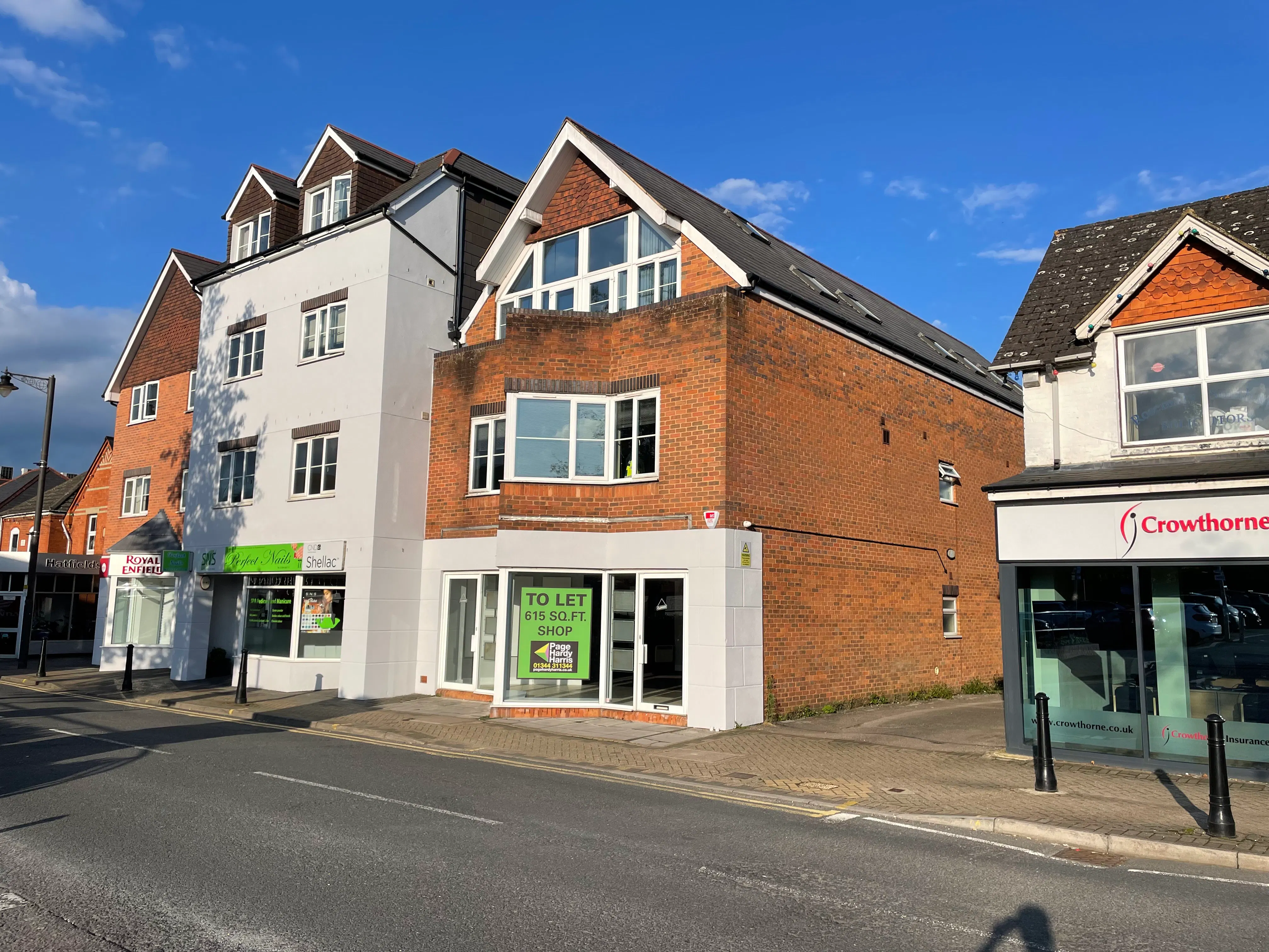 79 High Street, Crowthorne, Retail To Let - IMG_5137.jpg
