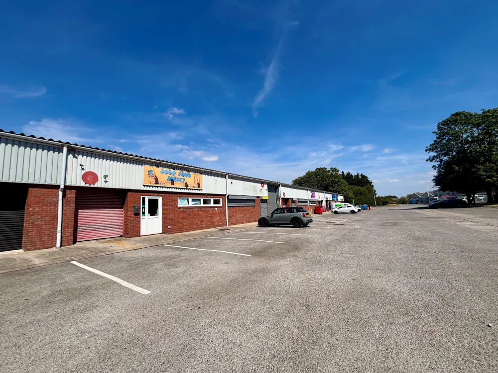 Unit 6 Coity Crescent - 4.jpg