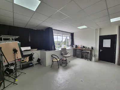 Europa Business Park, Cheadle, Industrial/Logistics / Office To Let - 20260619_125733.jpg