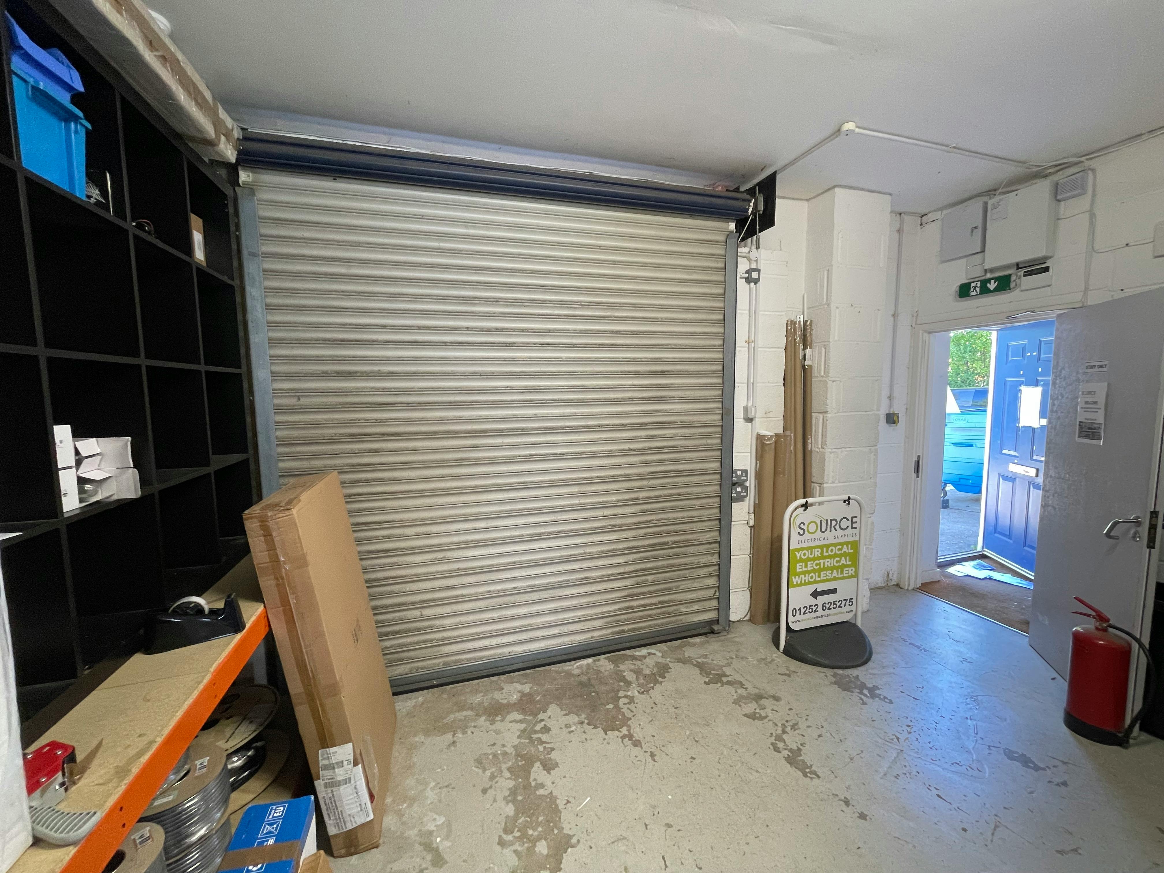 Unit 3 Avondale Business Centre, Fleet, Warehouse & Industrial To Let - IMG_4712.jpg