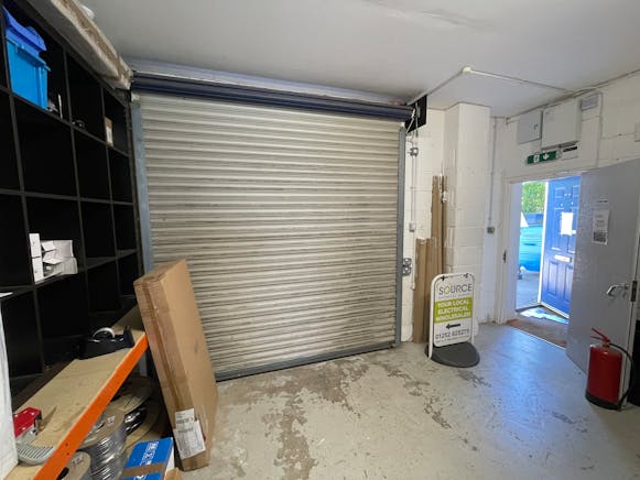 Unit 3 Avondale Business Centre, Fleet, Warehouse & Industrial To Let - IMG_4712.jpg