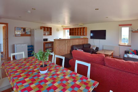 Millhouse Hostel and Farmhouse, Cornaigmore, Isle of Tiree, Hotel/guest house For Sale - Image 5