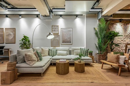 16 Mortimer Street, London, Office To Let - 15f6bd7cac374cdf3f7be427f4a3be0c-ollat16mortimerstreetgf5_l_gal.jpg