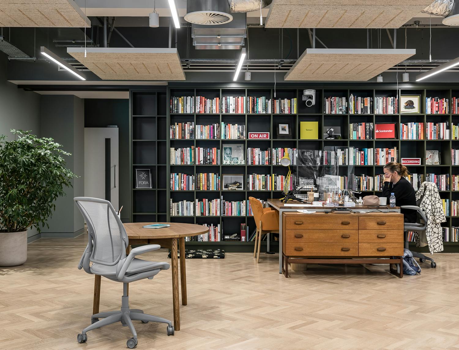 Office in London - photo 4