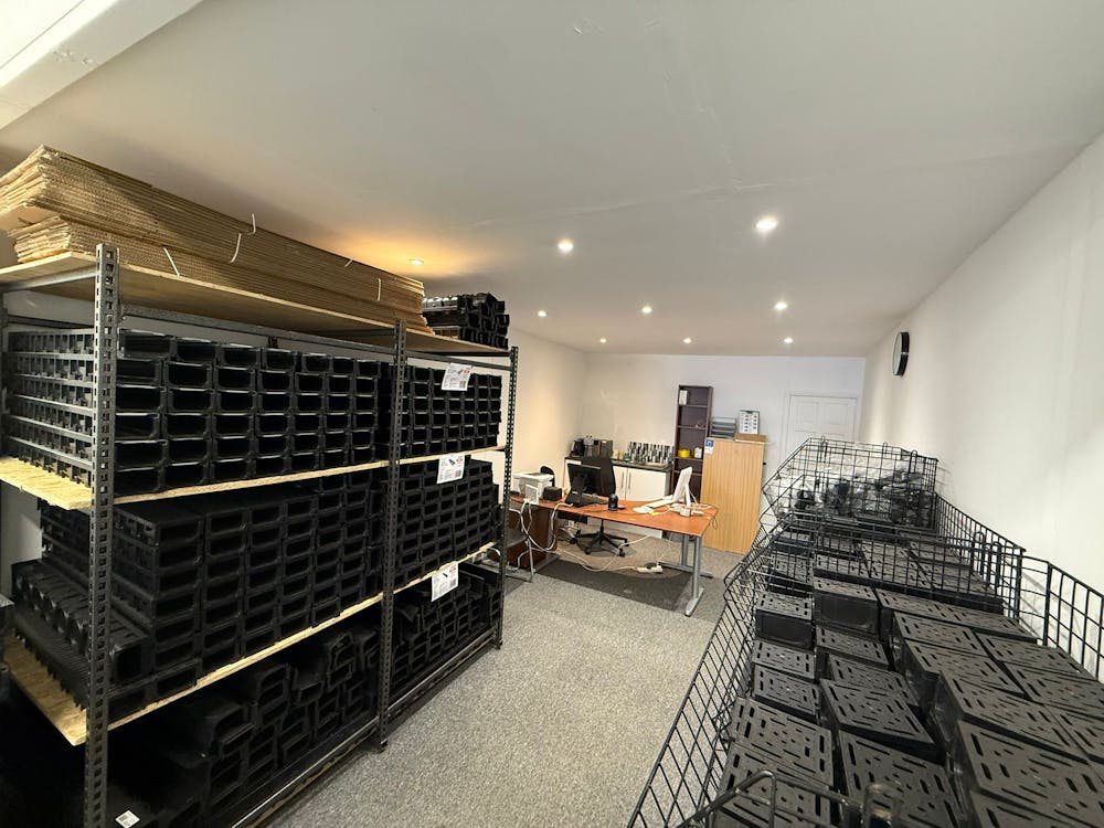 Unit D, 26 Brook Road Industrial Centre, - IMG20250929WA0025.jpg