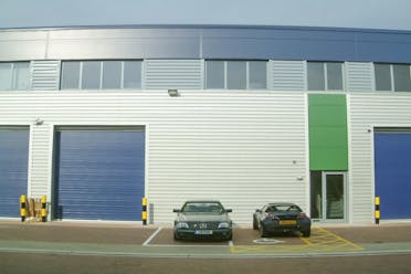 Unit 3 Hexagon Business Centre, Hayes, Industrial / Warehouse To Let - 1.jpg - More details and enquiries about this property