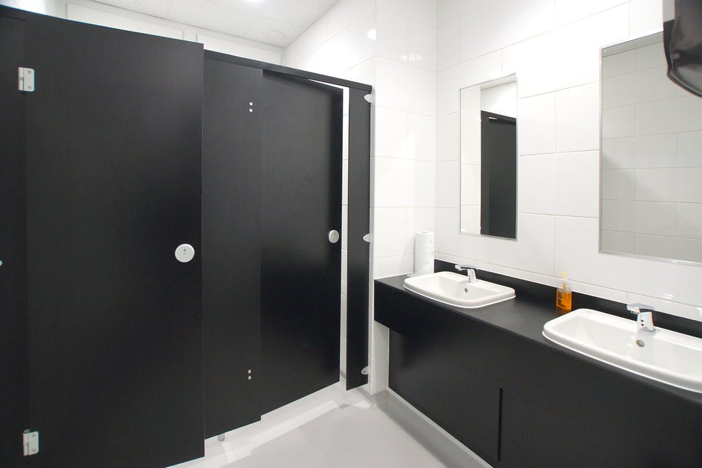 Ground Floor, Unit 2 E-Centre, Bracknell, Industrial To Let - f9599a8ceff9da1f0de122fd04ea2d4e9c2731a1.jpg