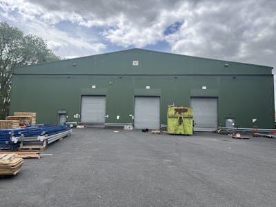 Hangar 1, Westcott Venture Park, Aylesbury, Industrial To Let - 20250716_125039877_iOS.jpg