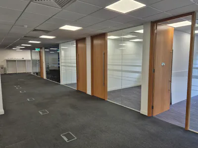 Unit E, Stockport, Office To Let - 20260910_102545.jpg