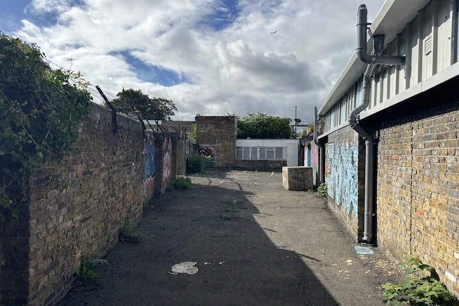 409 - 410 Lilford Road, London, Industrial To Let - EPH03154_ARCHES_409410_LILFORD_ROAD_WEB 4.jpg