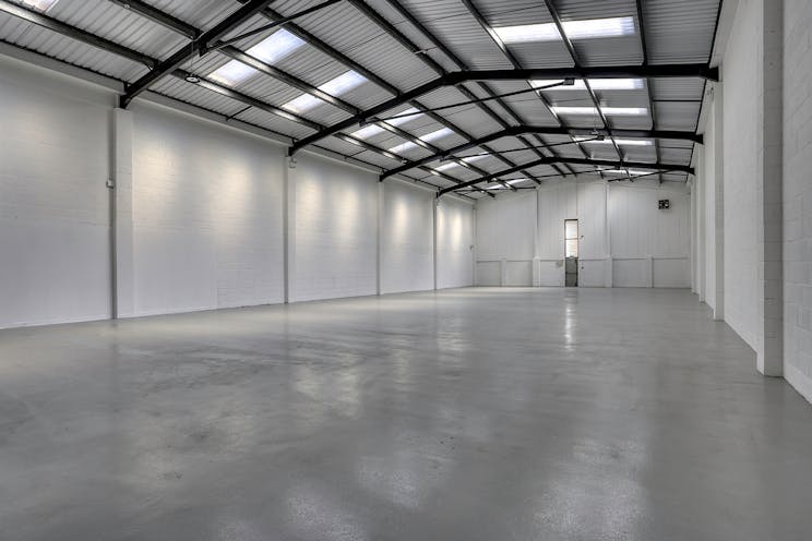 Unit 8 Nimrod Industrial Estate, Reading, Industrial / Warehouse To Let - Unit 81 .jpg