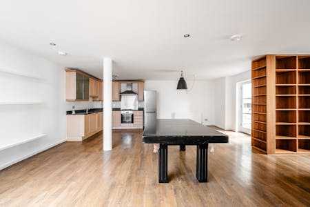 28 Woodseer Street, London, Residential To Let - Woodseer St 28 F3 - 13.jpg