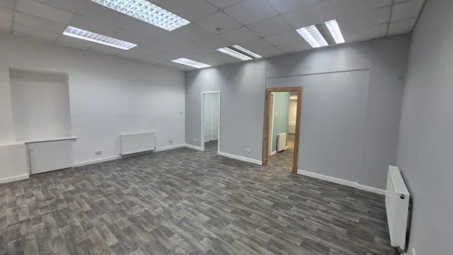 701 Cathcart Road, Glasgow, Retail To Let - 20260820_125032.jpg