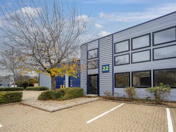 Unit 22 Plover Close, Interchange Park, Newport Pagnell, MK16 9PS