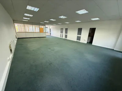 2 Millfield, Watford, Warehouse To Let - processed-1CF92162-4A6B-4862-B843-021E24448AE3.jpeg