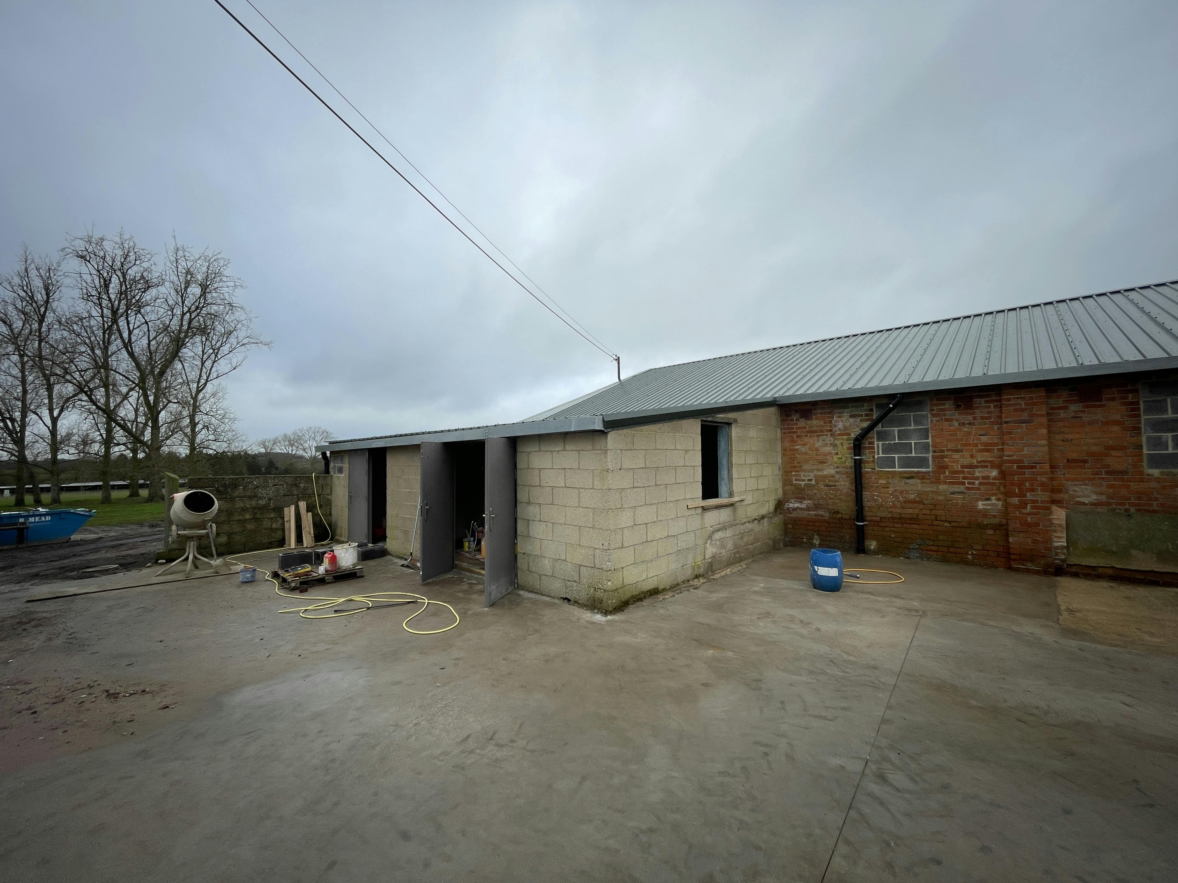 Unit 12 Harlesford Farm, Tetsworth, Industrial To Let - IMG_5371.JPG