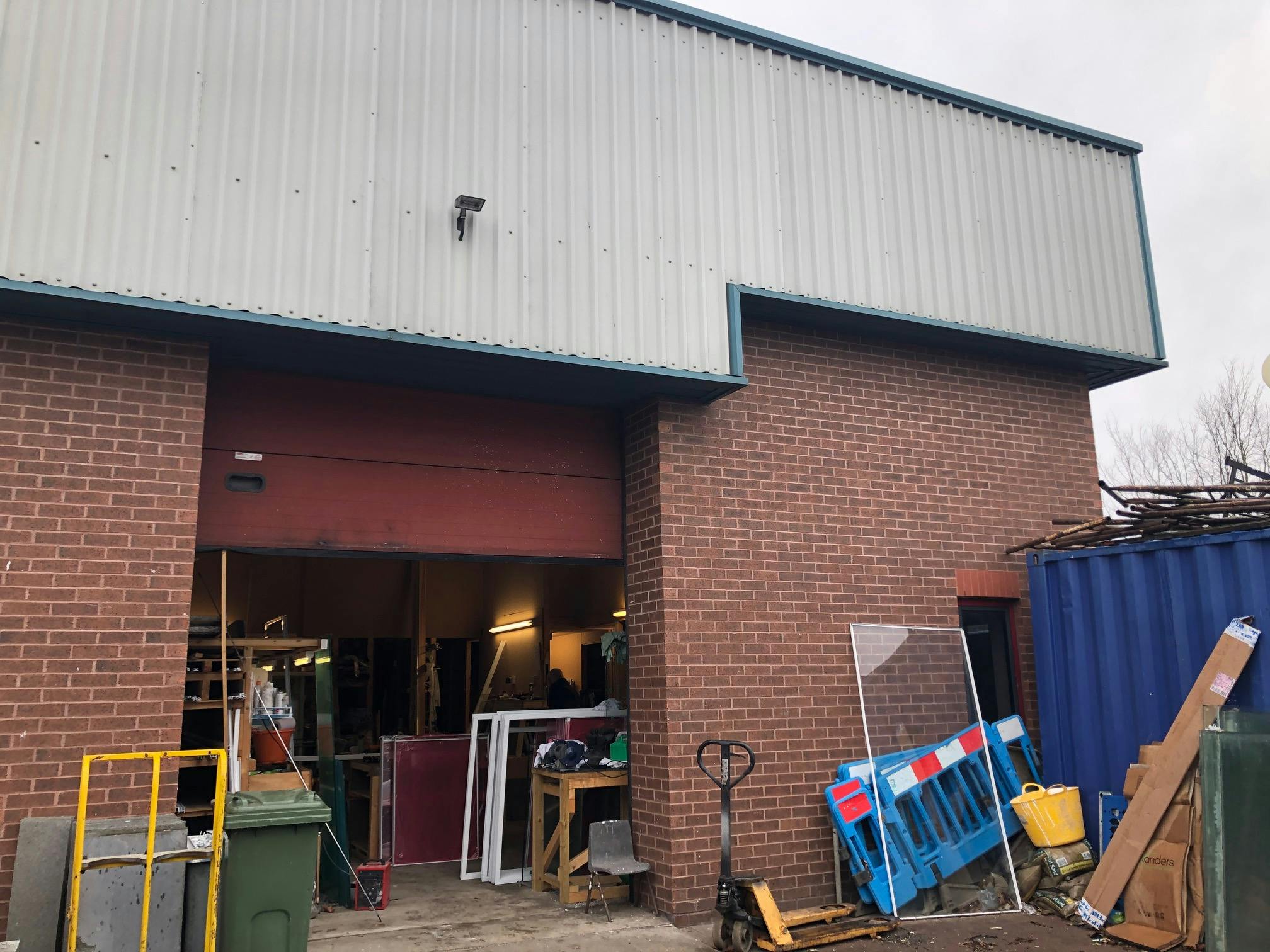 Industrial Unit in Sunbury-on-Thames - photo 4