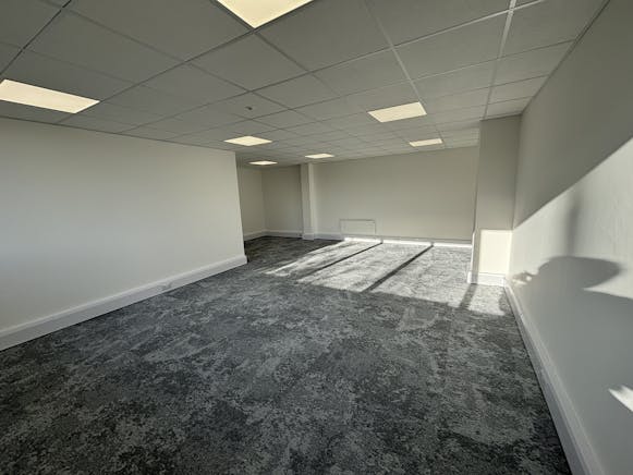 Unit 3, A1(M)Business Centre, Welham Green, Industrial To Let - IMG_0156.JPG