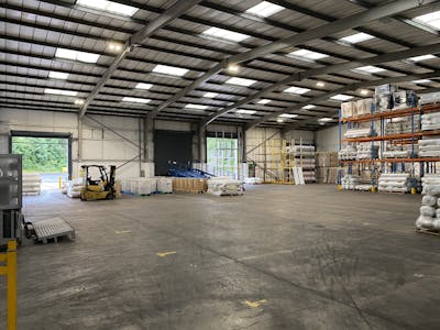 Unit 11 Millshaw Park, Unit 11, Leeds, Factory / Industrial / Light Industrial / Logistics / Industrial / Warehouse To Let - IMG_1262.jpg