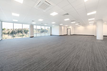 Kingsgate, Redhill, Office To Let - Office 1.jpg