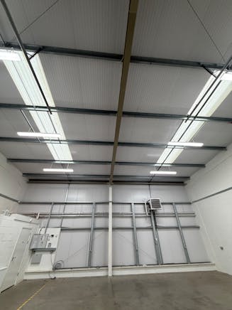 Beech House, Unit 2/3, Perth, Industrial To Let - IMG_0436.JPG