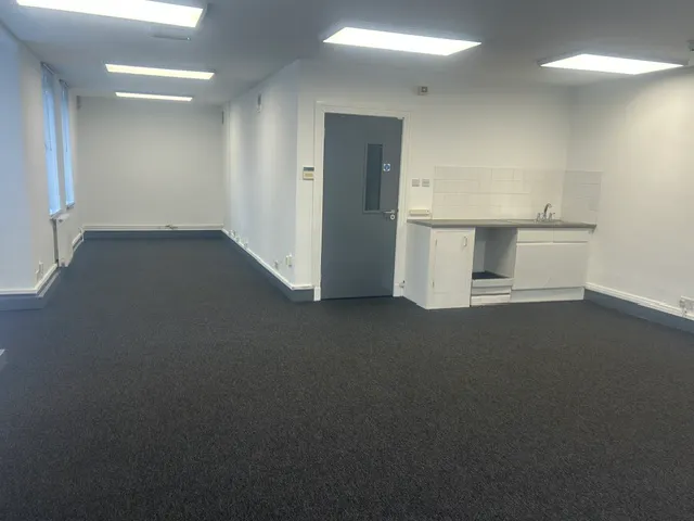 9 Avon Reach - Internal.jpeg