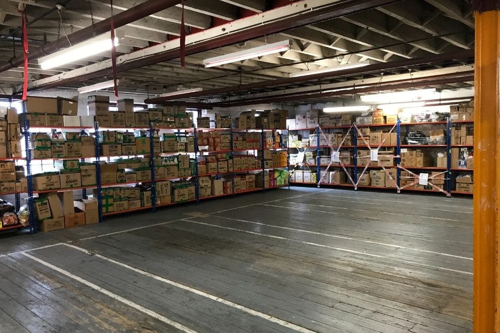 Retail/Shop in London - photo 3