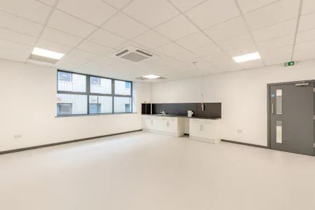 P17, Heywood Distribution Park, Pilworth Road, Rochdale, Industrial To Let - 8692871-interior10-800.jpg