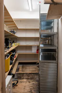 Lower Ground, Ground & First Floor, 135-139 Curtain Road, Shoreditch, Office / Retail / Showroom To Let - DSC_0156.jpg