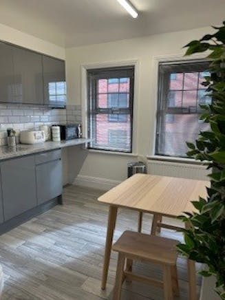 Suite 2 & 6, Camberley House, Camberley, Offices To Let - 2nd floor kitchen.jpg