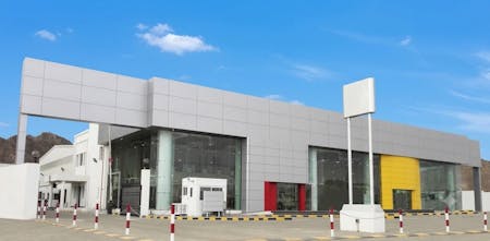 Prime Auto Showroom • Service Workshop • Staff Quarters, Ibra, Ibra, Retail To Let - 05 External image.jpg