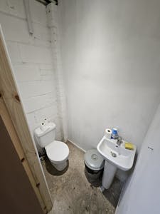 45 Ward Street, Manchester, Office / Workshops To Let - 20260213_111732.jpg