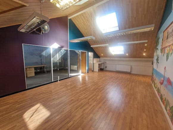 16 Murrell Green Business Park, Hook, Industrial To Let - 20260304_131103.jpg