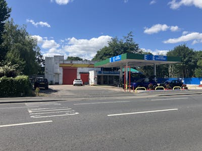 Hylton Road Garage, Hylton Road, Worcester, Motortrade To Let - IMG_3234.jpg