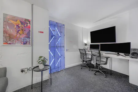 Ground Floor, 3-11 Eyre Street Hill, Clerkenwell, Office To Let - office 3.jpg