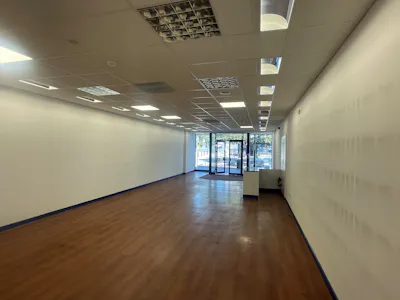 Unit 1, 436-442 Bitterne Road, Southampton, Retail To Let - bitterne interior.jpg