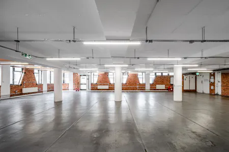 Unit 8 Bayford Street Industrial Centre, London, Industrial / Office To Let - Bayford St Bus' Centre U8 - Low Res 11.jpg