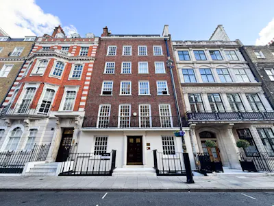 8 Wimpole Street, London, Office To Let - EXTERNAL.jpg