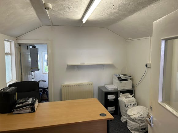 39 Alfred Street, Neath, Offices / Retail For Sale - OFfice back.jpg