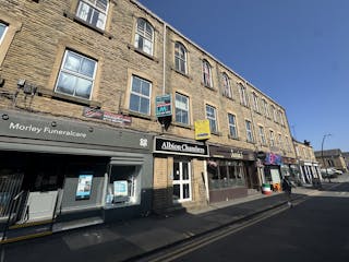 Flexible 1st floor suites  - Albion Chambers, Morley, Leeds, Offices To Let - IMG_3077.jpg