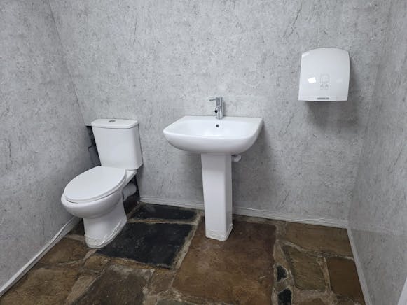 Yorkshire Medical Centre, Parkgate Complex, Rotherham, Leisure / Other To Let - PHOTO-2026-02-26-13-19-28 1.jpg