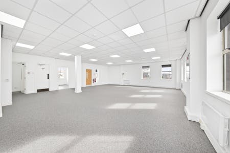 Taylors Court, Taylors Court, Rotherham, Office To Let - _DSC5543.jpg